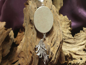 Ovaal Amulet & feather L - Passion