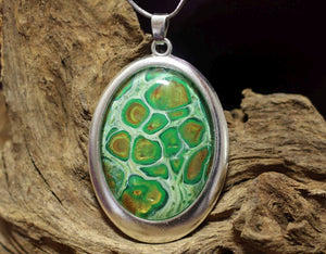 Ovaal Amulet  L - Green Nature
